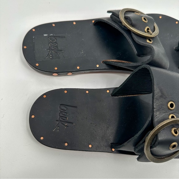 Beek Swift Ring Loop Buckle Gold Black Studded Sandals Women 6 - Picture 3 of 4